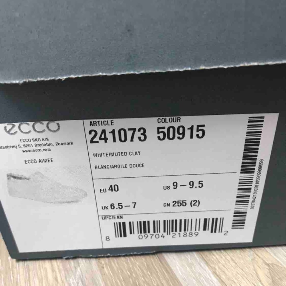 NWT ECCO Aimee Perforate Slip On White Leather - Picture 8 of 8